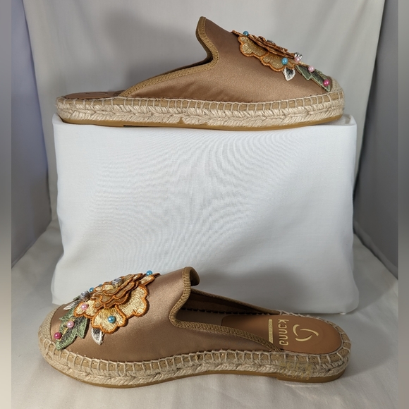 NWT Floral Embroidered Espadrilles with Beaded Embellishments, Kanna Size EU 37 - Picture 4 of 14